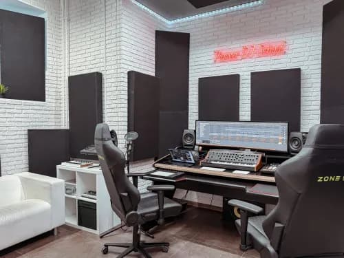 Фото Pioneer DJ School